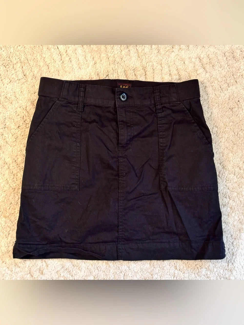 Lee denim black cargo skirt w/ mesh shorts under, size 6, EUC